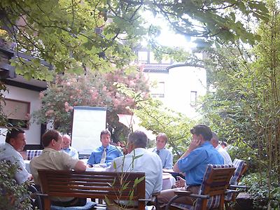 Seminarhotels und Bergwiesen in Bayern – Österreichs Bergwelt von ihrer schönsten Seite. Bergmassiv und Hotel Anker in Marktheidenfeld – ein Naturspektakel für alle Sinne!