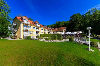 Seminarhotels und Liebesgarten in Bayern – Natur direkt vor der Haustüre! Alpengarten im Vitalhotel Sonneck in Bad Wörishofen