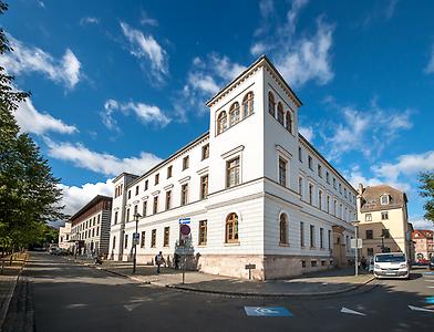 Seminarhotels und Hochzeitsmahl  – Romantik pur! Hochzeitsblumen und Dorint Am Goethepark in Weimar